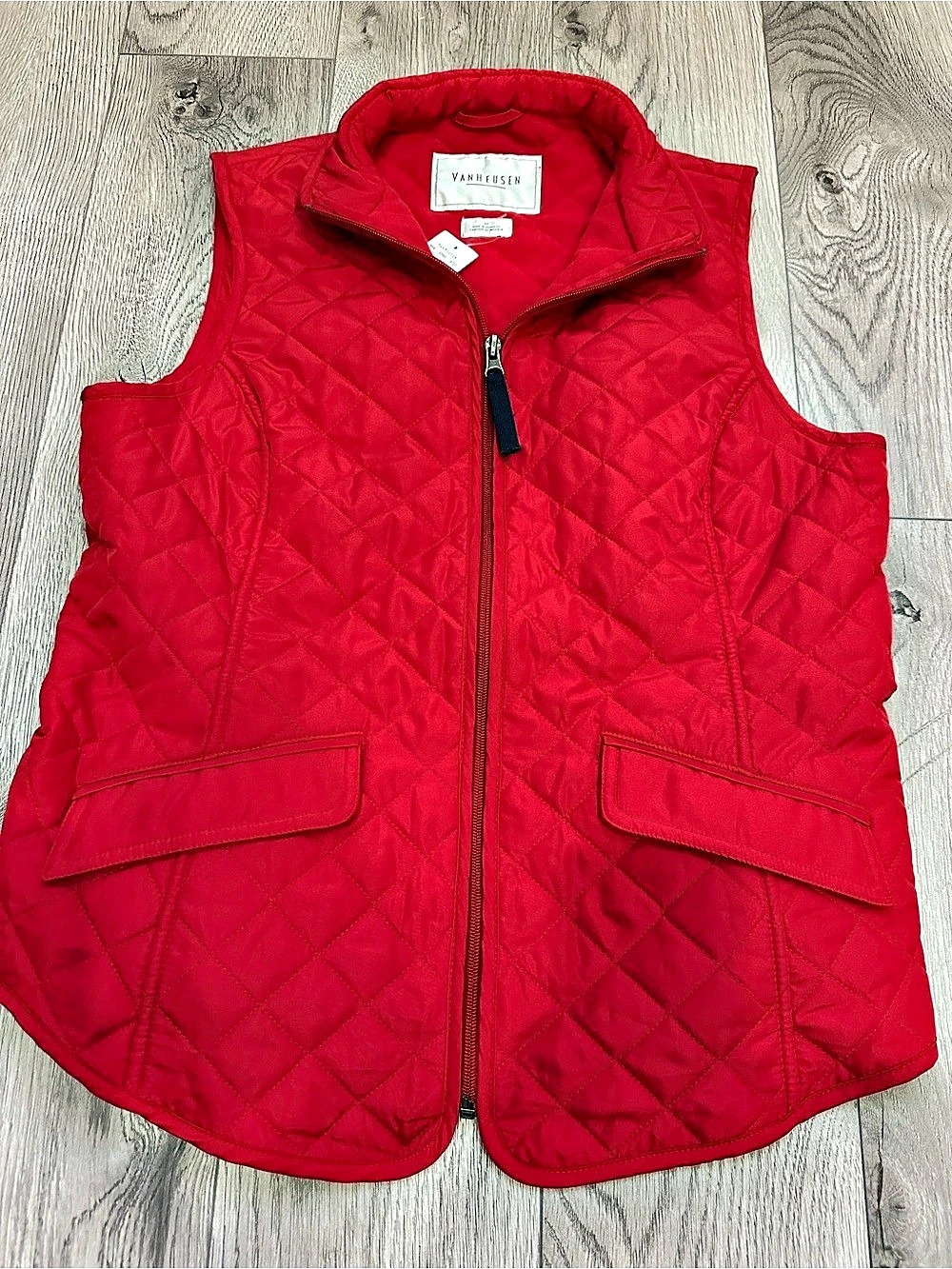 Van Heusen Quilted Vest in Red Size Medium NWT